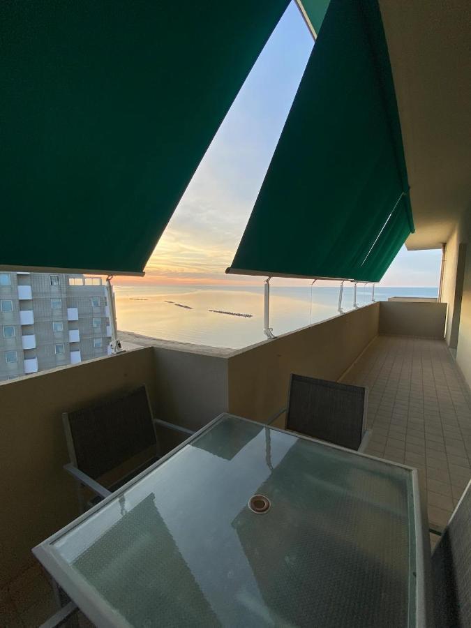 Tramonto In Baia Apartman Pesaro Kültér fotó