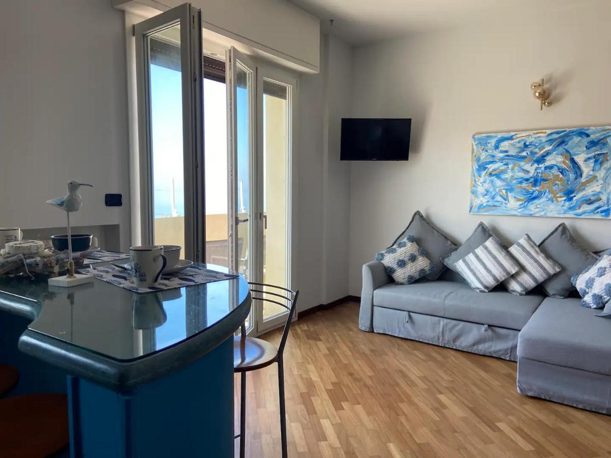 Tramonto In Baia Apartman Pesaro Kültér fotó